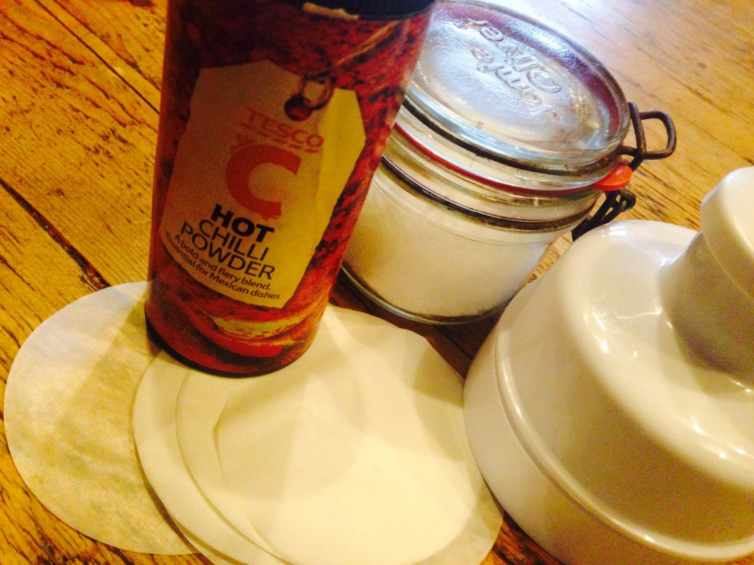 Burger discs and press for home made burger